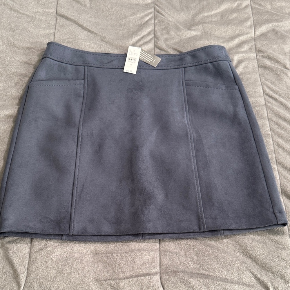 Nwt LOFT women’s slate blue Faux Suede Mini Skirt Sz 14